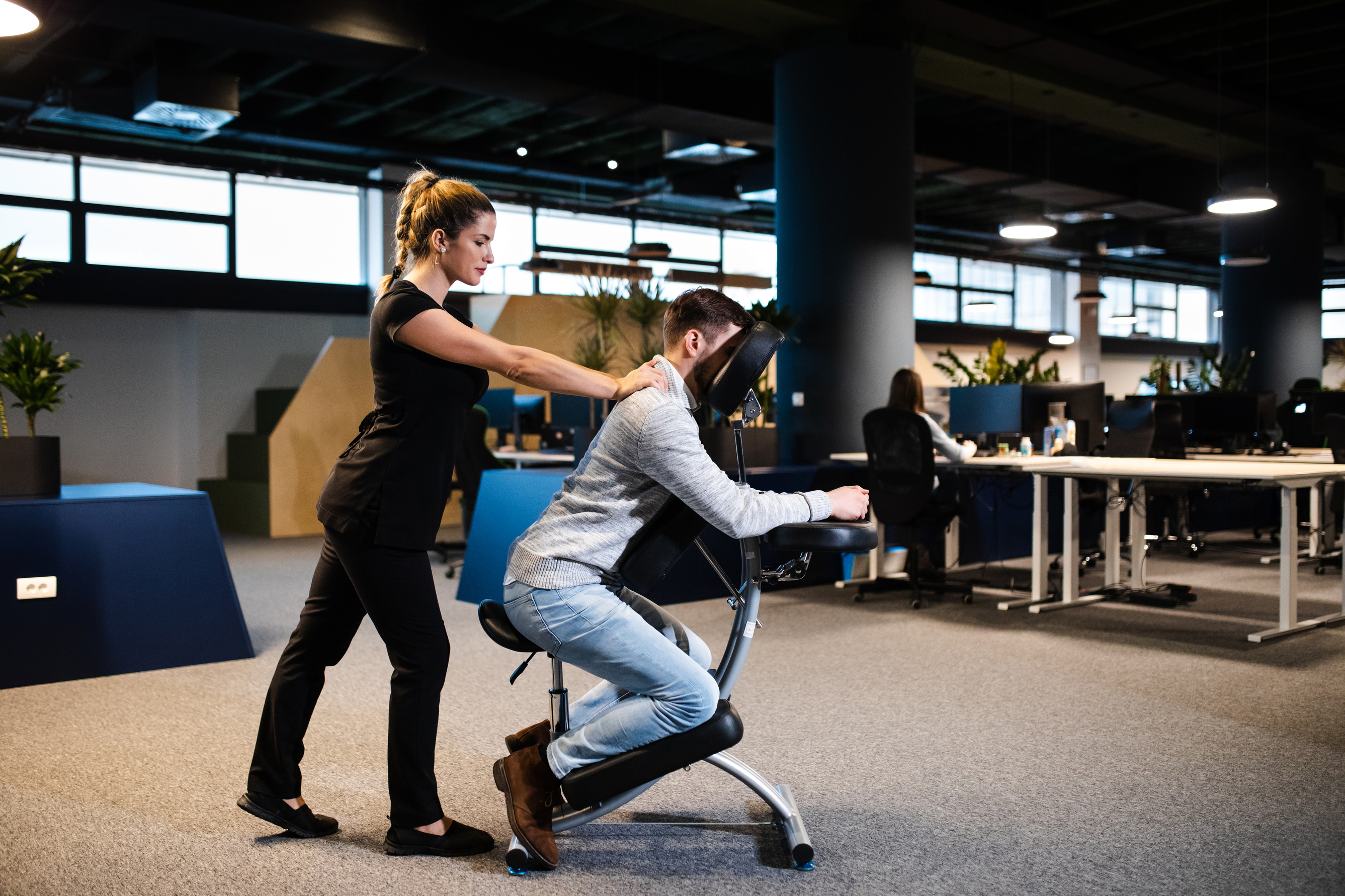 Back massage on a mobile massage chair